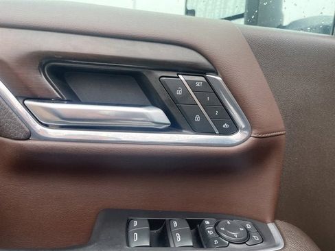 Certified 2024 GMC Sierra 3500 Denali w/ Denali Reserve Package image 11