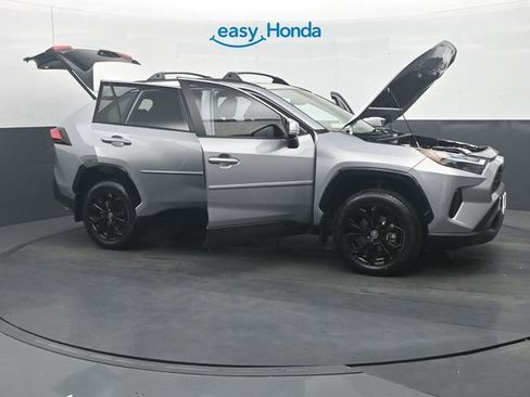 Used 2024 Toyota RAV4 SE image 35