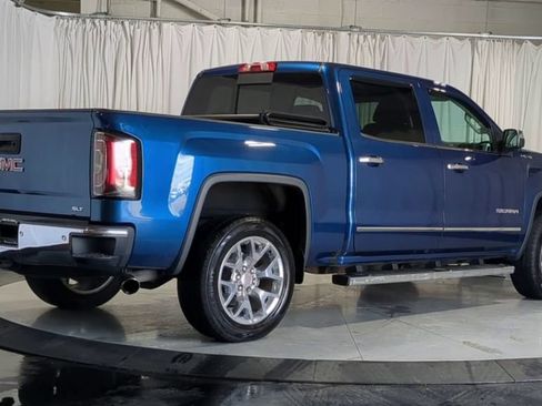 Used 2018 GMC Sierra 1500 SLT w/ SLT Premium Package AWD/4WD image 10