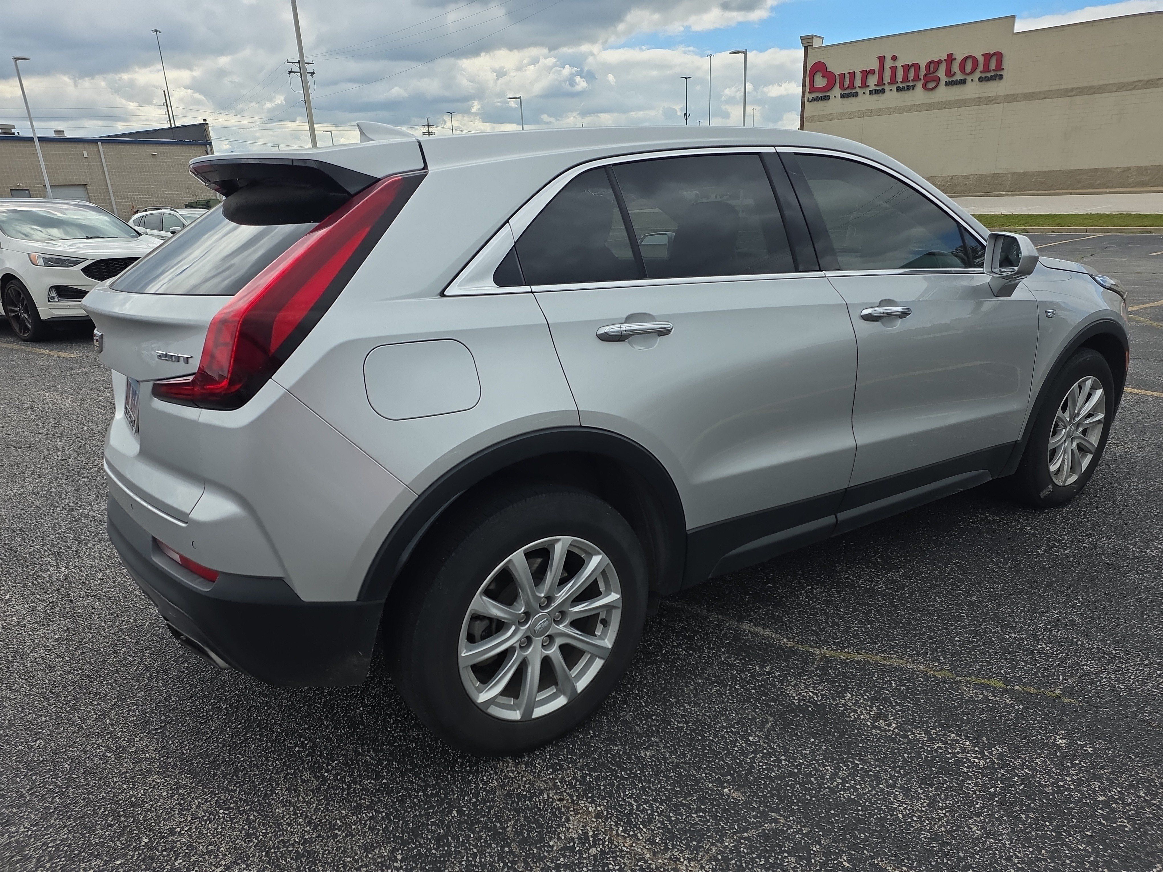 Used 2019 Cadillac XT4 Luxury FWD image 4