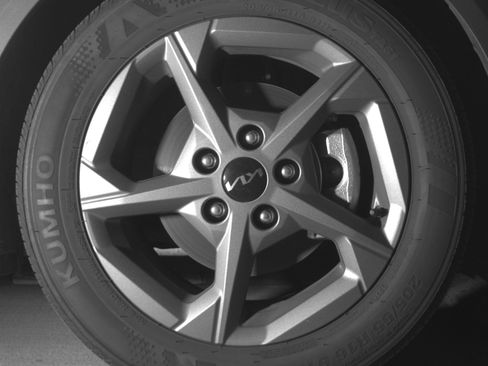 Used 2025 Kia K4 FWD image 13