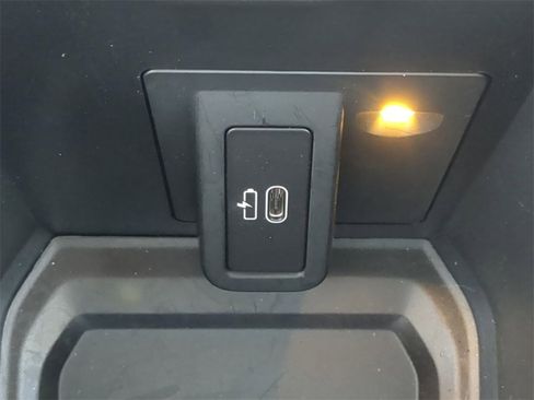 Certified 2024 BMW X3 sDrive30i w/ Convenience Package w/ZPA image 24