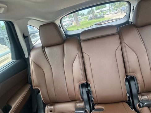 Used 2024 Acura MDX FWD w/ Technology Package image 9