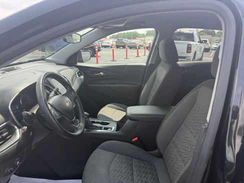 Used 2024 Chevrolet Equinox LT FWD image 12