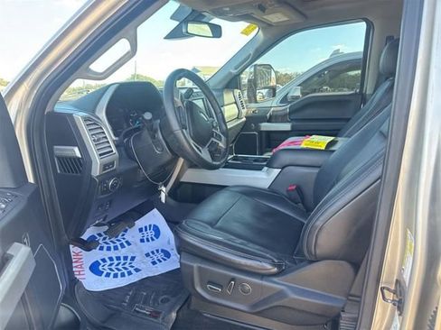 Used 2017 Ford F250 Lariat w/ Lariat Ultimate Package image 6