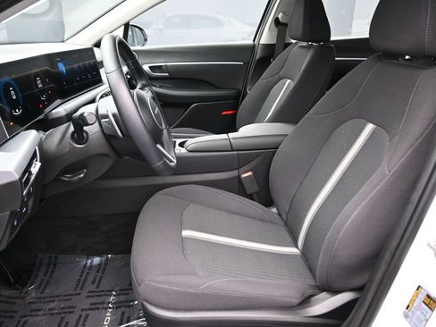 Certified 2025 Hyundai Sonata SEL image 10