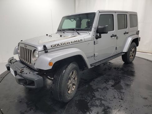 Used 2018 Jeep Wrangler Unlimited Sport image 3