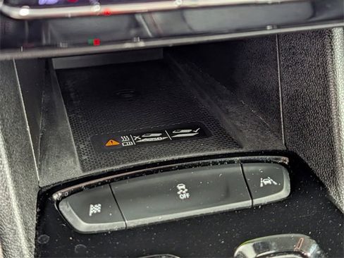 Used 2023 Chevrolet Bolt EUV LT w/ Convenience Package image 26