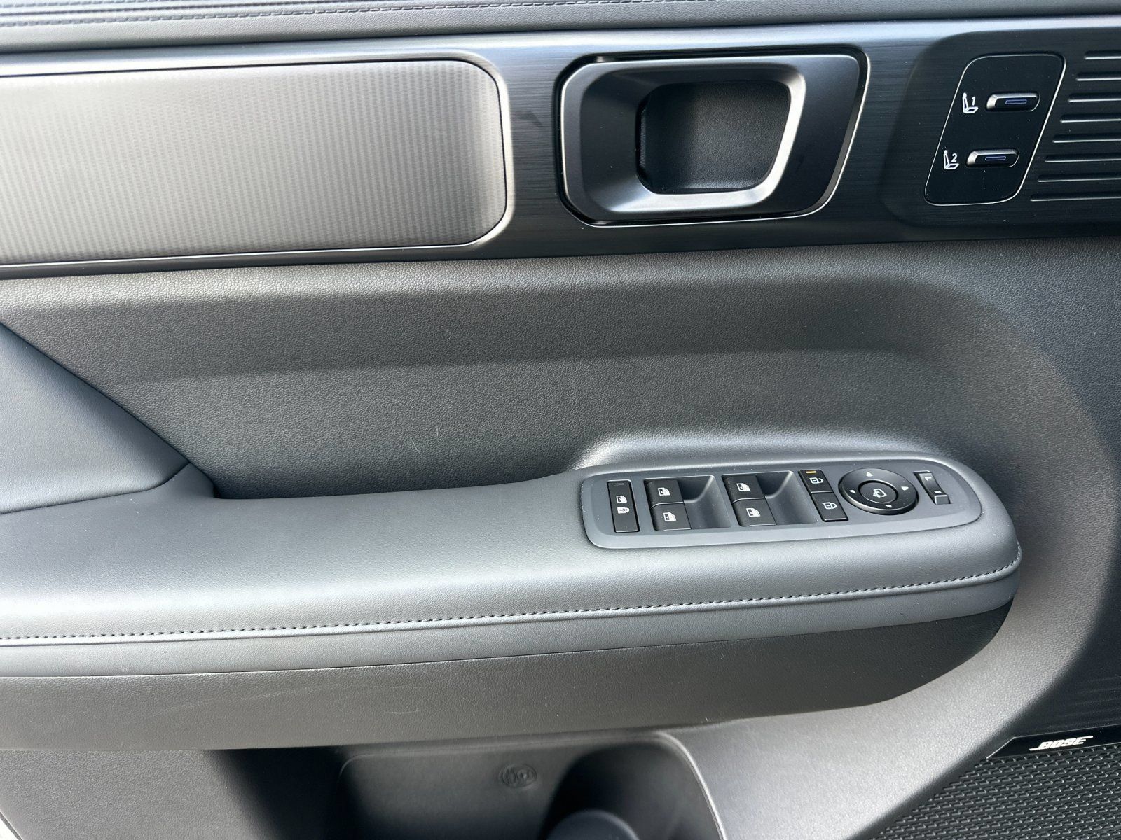 Used 2026 Hyundai Santa Fe Calligraphy AWD/4WD image 10