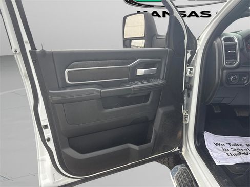 Used 2024 RAM 2500 Big Horn image 18