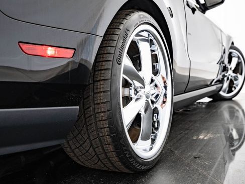 Used 2012 Ford Mustang GT Premium w/ Electronics Pkg RWD image 46