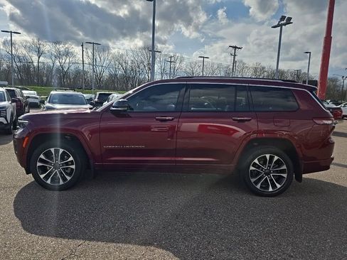 Used 2021 Jeep Grand Cherokee L Overland w/ Advanced Protech Group III image 4