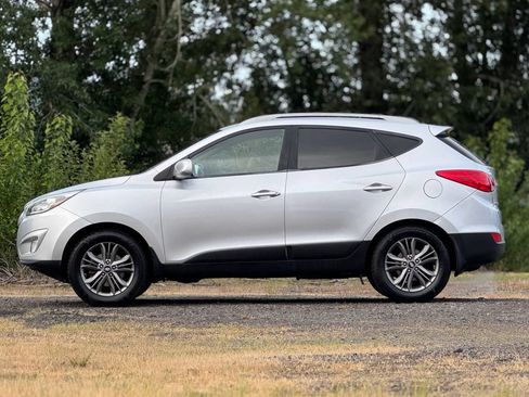 Used 2014 Hyundai Tucson SE AWD/4WD image 4