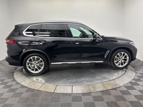 Used 2021 BMW X5 xDrive40i w/ Convenience Package image 17