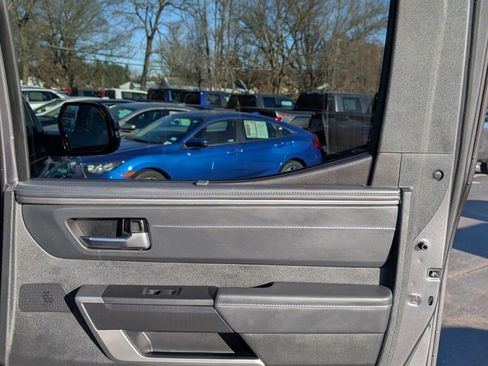 Used 2023 Toyota Tundra Platinum image 17