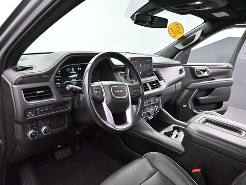 Used 2022 GMC Yukon XL SLT AWD/4WD image 17
