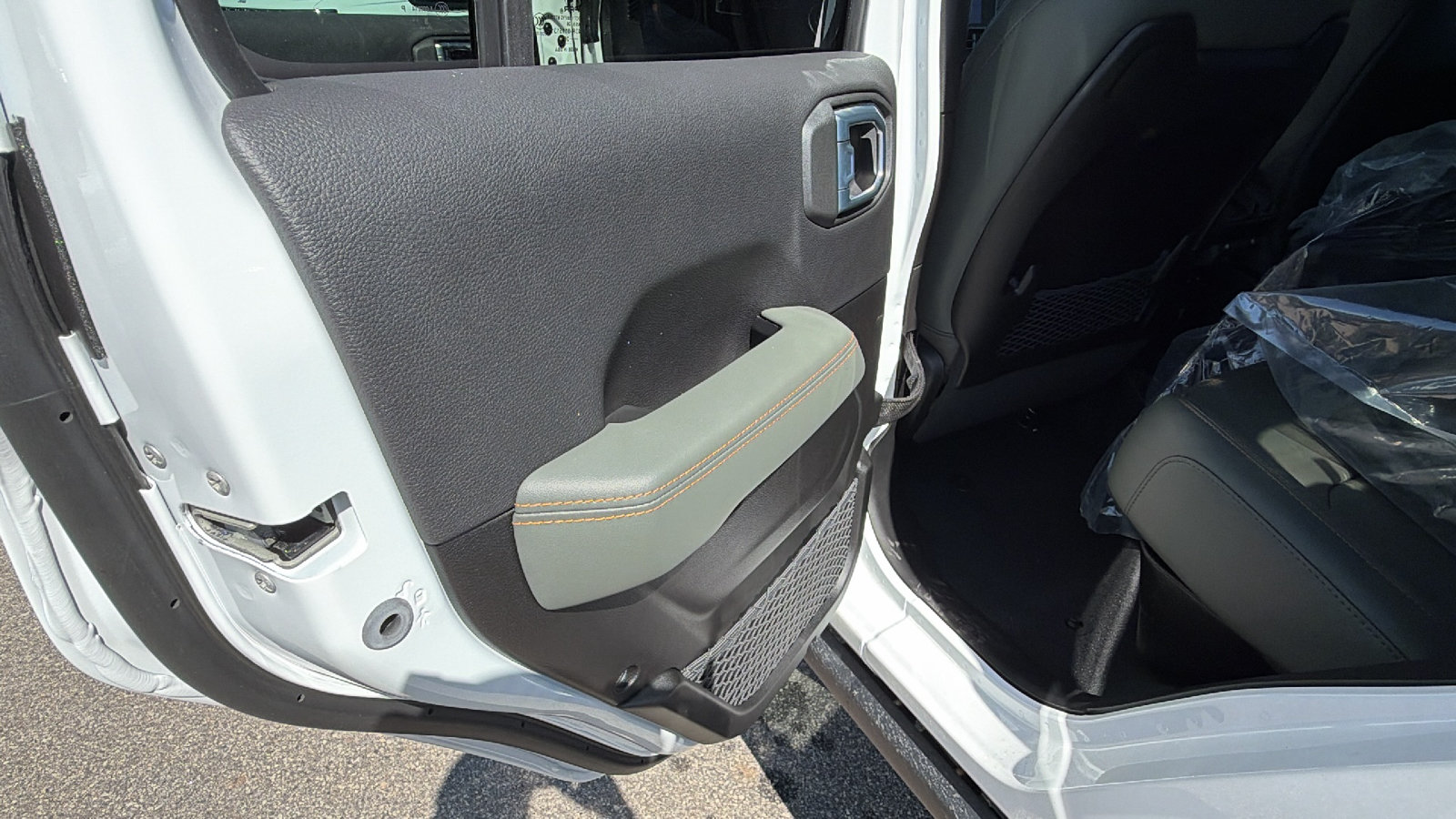 New 2026 Jeep Gladiator Mojave AWD/4WD image 18