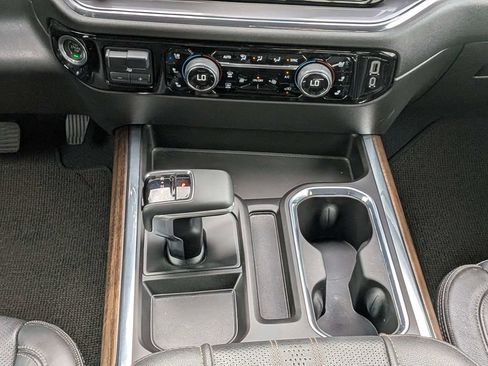 Used 2023 Chevrolet Silverado 1500 High Country w/ Technology Package image 19