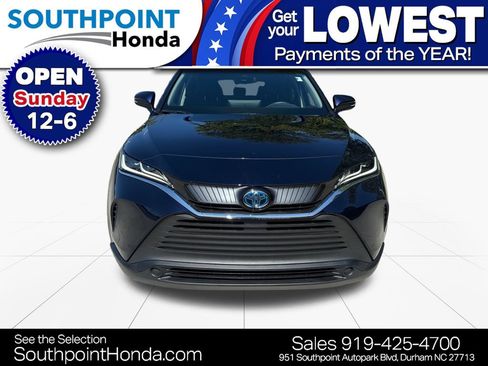 Used 2024 Toyota Venza LE AWD/4WD image 2