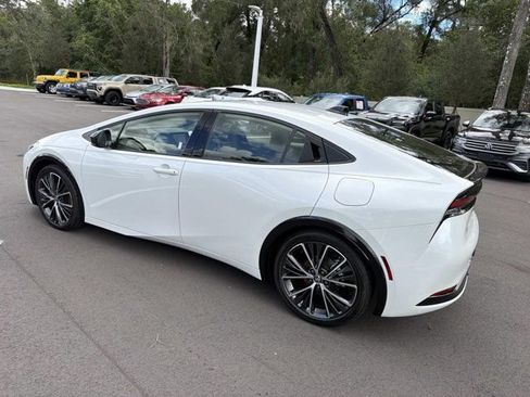 Certified 2026 Toyota Prius XLE FWD image 4