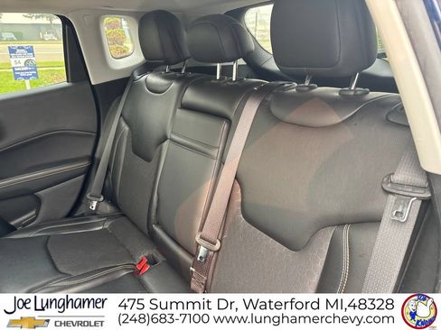 Used 2018 Jeep Compass Latitude w/ Popular Equipment Group AWD/4WD image 13