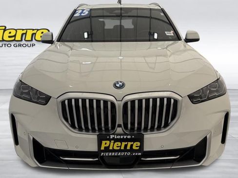 Used 2025 BMW X5 xDrive50e AWD/4WD image 11