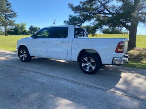 Used 2020 RAM 1500 Laramie AWD/4WD image 7