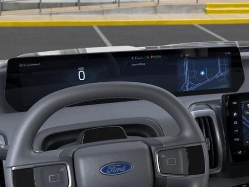 New 2025 Ford Expedition Active image 13