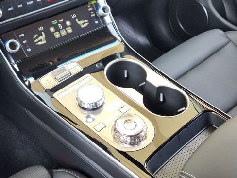 Used 2026 Genesis GV70 2.5T image 16