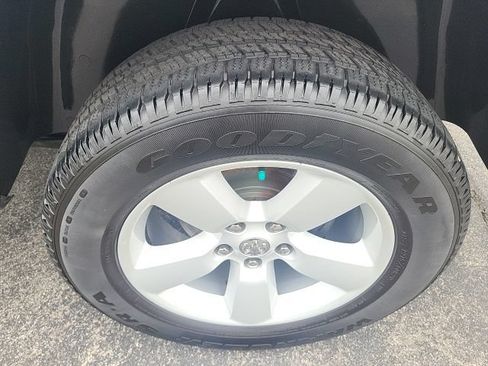 Used 2023 RAM 1500 Classic SLT AWD/4WD image 10