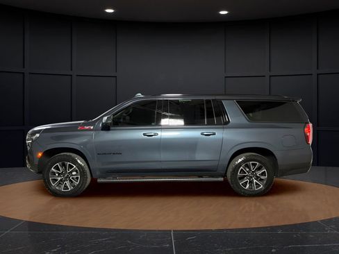 Used 2021 Chevrolet Suburban Z71 w/ Z71 Off-Road Package AWD/4WD image 2