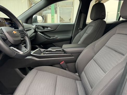 Used 2025 Chevrolet Equinox LT image 25