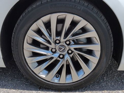 Used 2023 Lexus ES 350 Ultra Luxury w/ Accessory Package (Z1) FWD image 11