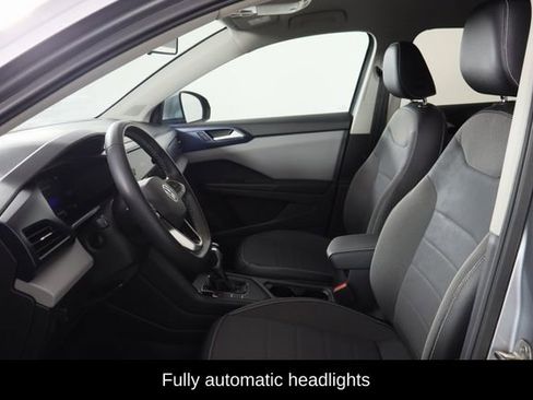 Used 2022 Volkswagen Taos SE FWD image 7