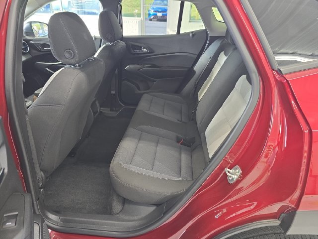 Used 2025 Chevrolet Trax LS FWD image 10
