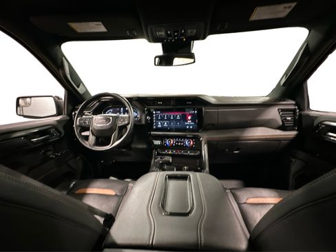 Used 2022 GMC Sierra 1500 AT4 image 44