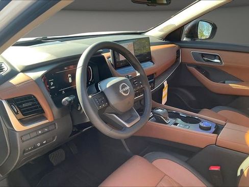 New 2026 Nissan Rogue Platinum w/ Platinum Premium Package image 7