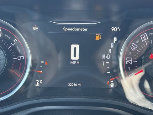 Used 2019 Dodge Challenger SXT RWD image 15