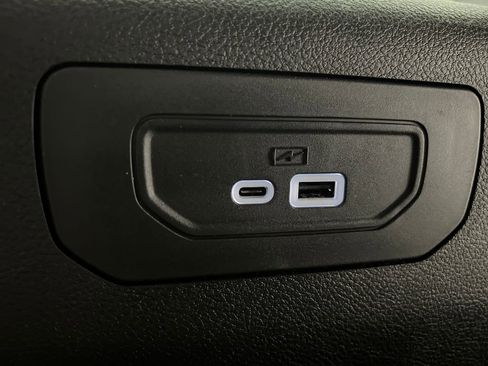 Used 2024 Jeep Grand Cherokee L Limited w/ Luxury Tech Group II image 33