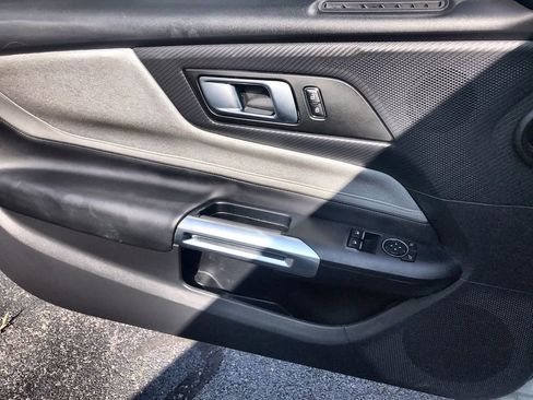 Used 2024 Ford Mustang Coupe RWD image 13