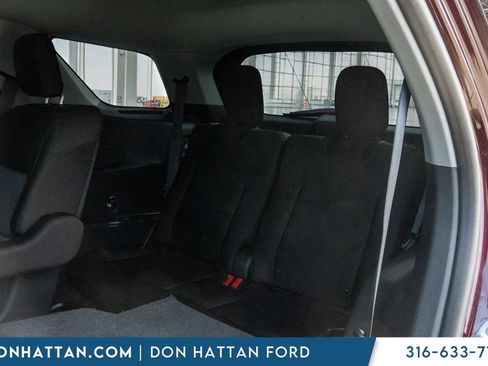 Used 2022 Ford Explorer XLT w/ Class IV Trailer Tow Package image 21