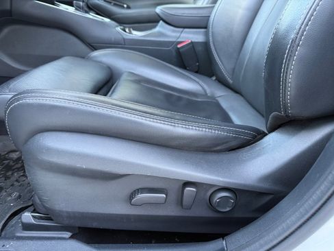 Used 2022 Subaru Legacy Limited image 24