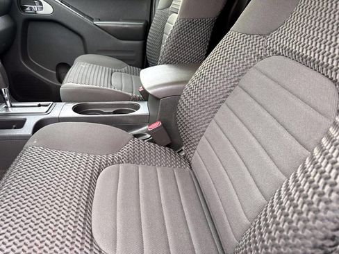 Used 2016 Nissan Frontier SV w/ SV Value Truck Package image 15