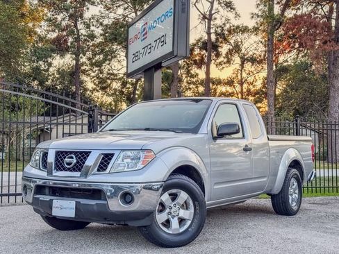 Used 2009 Nissan Frontier SE w/ SE Value Truck Pkg image 1