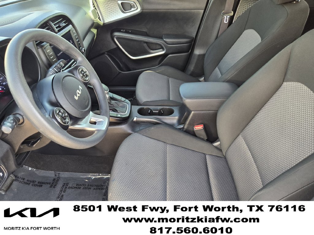 Certified 2022 Kia Soul LX w/ Technology Package FWD image 13