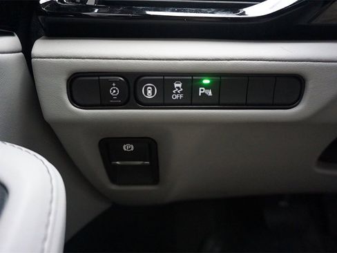 Used 2023 Acura MDX FWD w/ Technology Package image 5