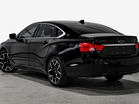 Used 2017 Chevrolet Impala LT FWD image 8