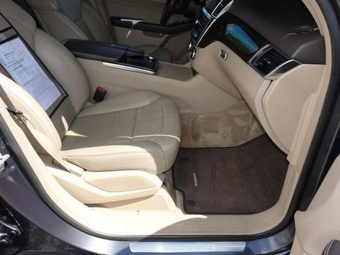 Used 2014 Mercedes-Benz ML 350 2WD image 21
