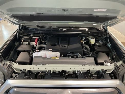 New 2026 Toyota Tundra Limited AWD/4WD image 29