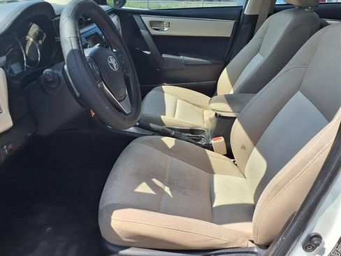 Used 2016 Toyota Corolla LE FWD image 10
